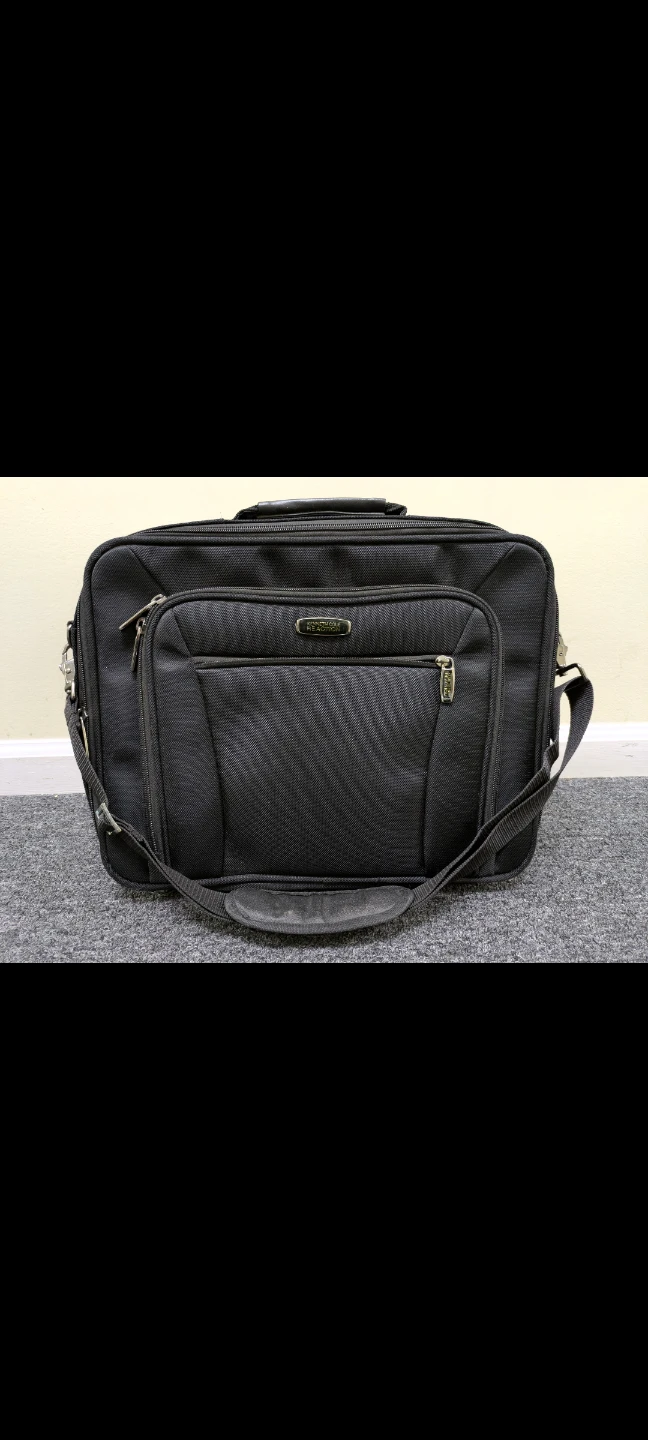Kenneth Cole Reaction Black Laptop Bag - photo 2