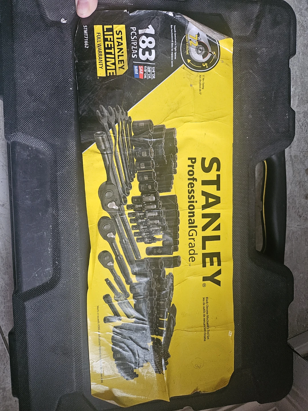 Stanley 183-Piece Professional Grade Socket Set