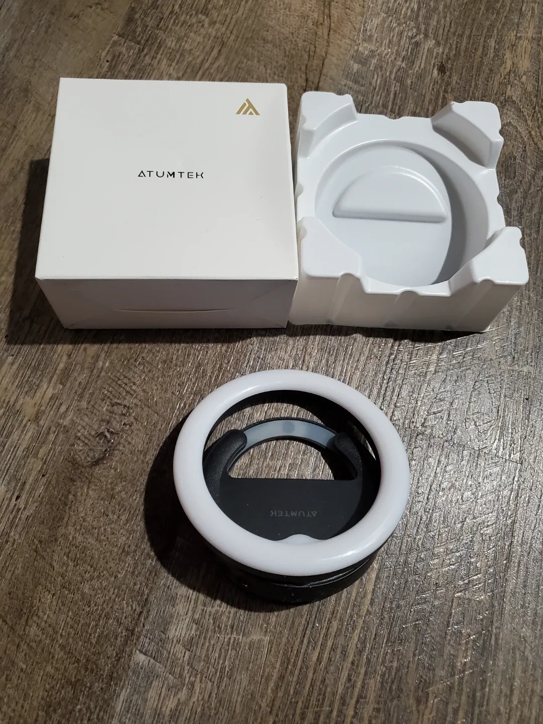 Atumtek Selfie Ring Light - Like New!