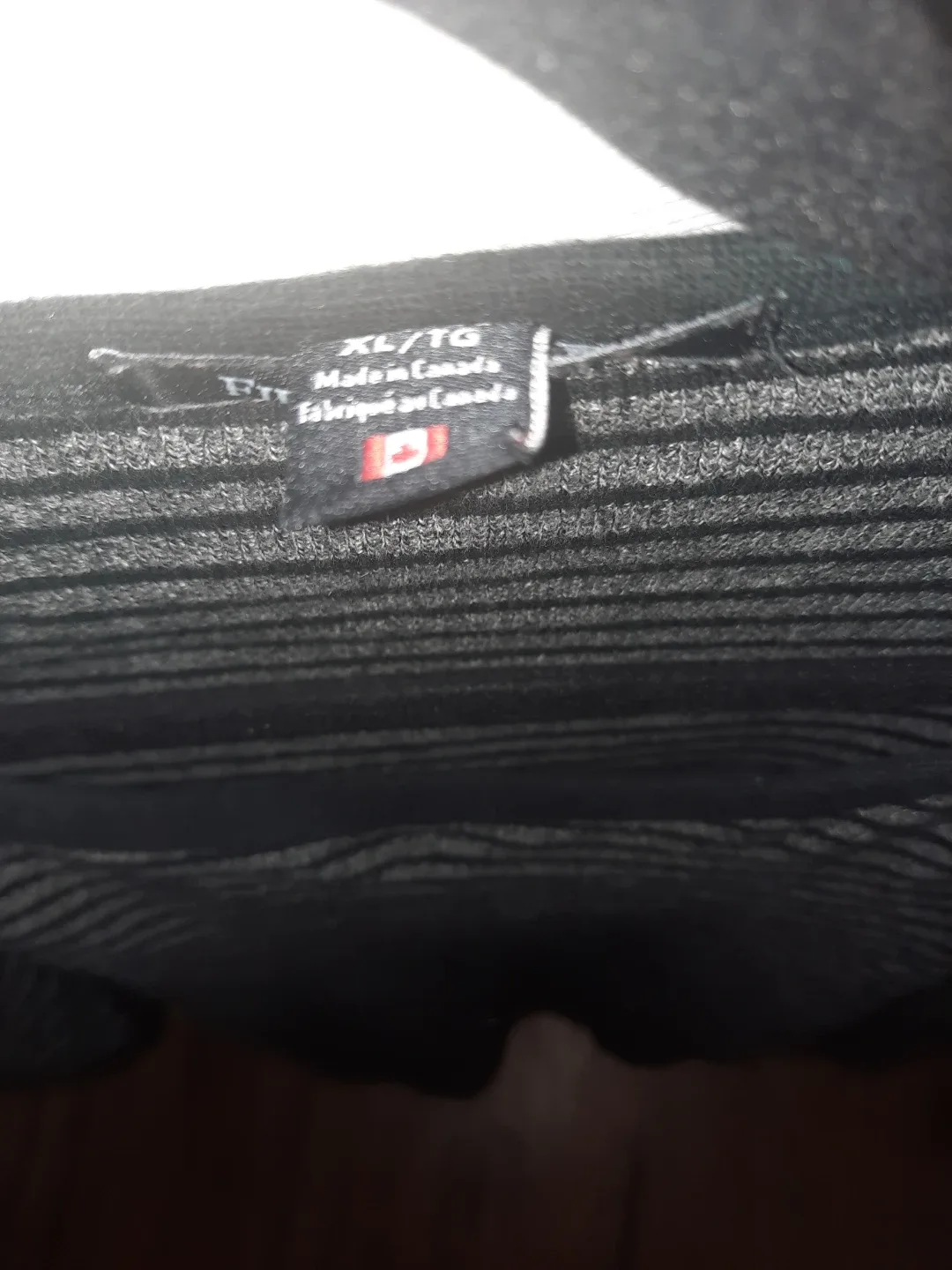 Field & Stream Long Sleeve Shirt Pick Up Only in st.albert image indicator(3)