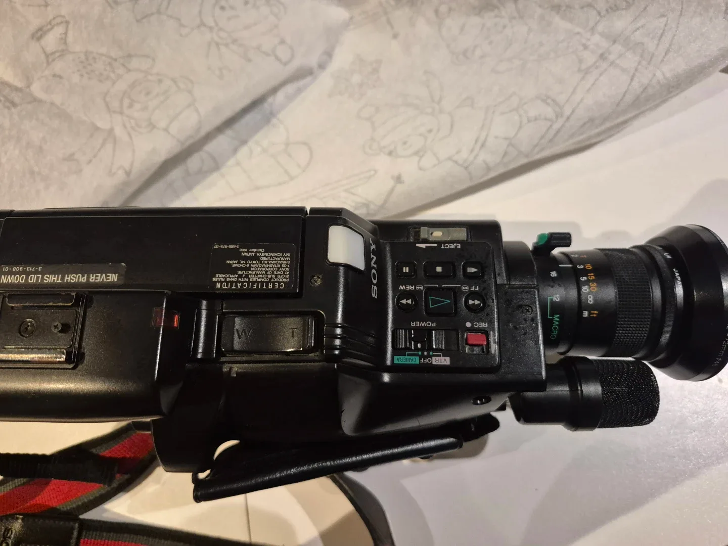 Sony Wide Conversion Lens with Optex Carry Bag image indicator(10)