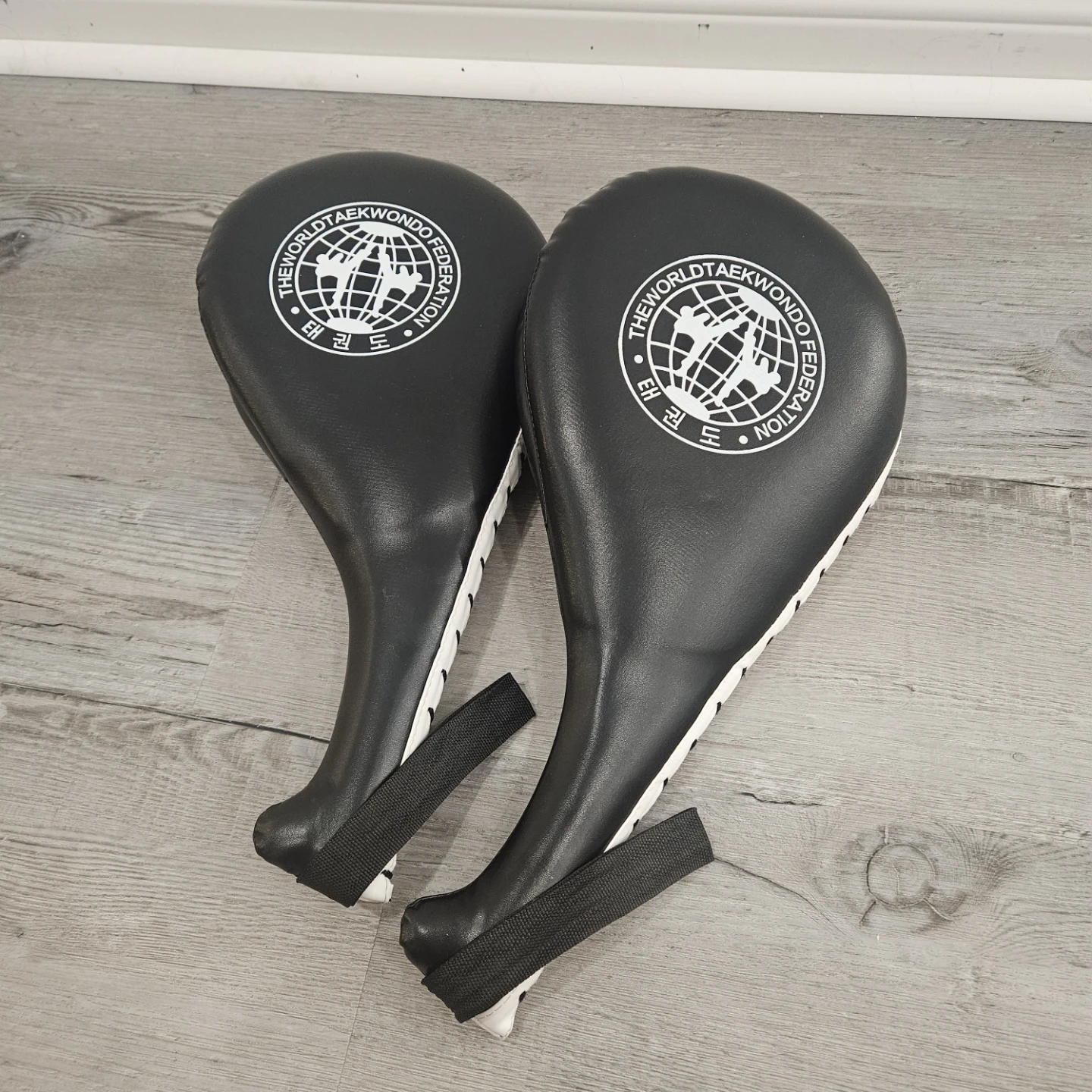 Taekwondo Kicking Pads - photo 2