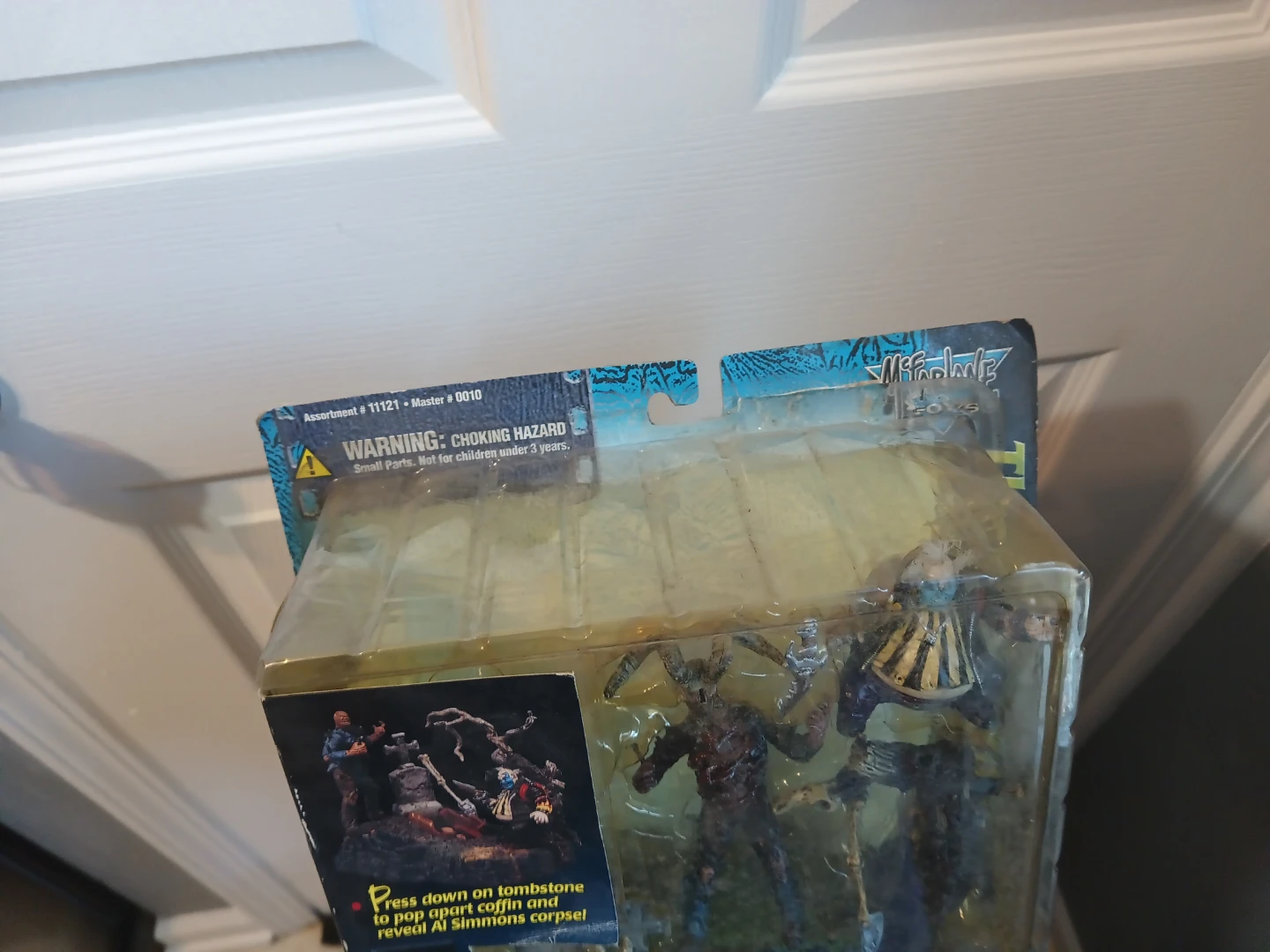 McFarlane Toys Spawn The Graveyard Playset - photo 2