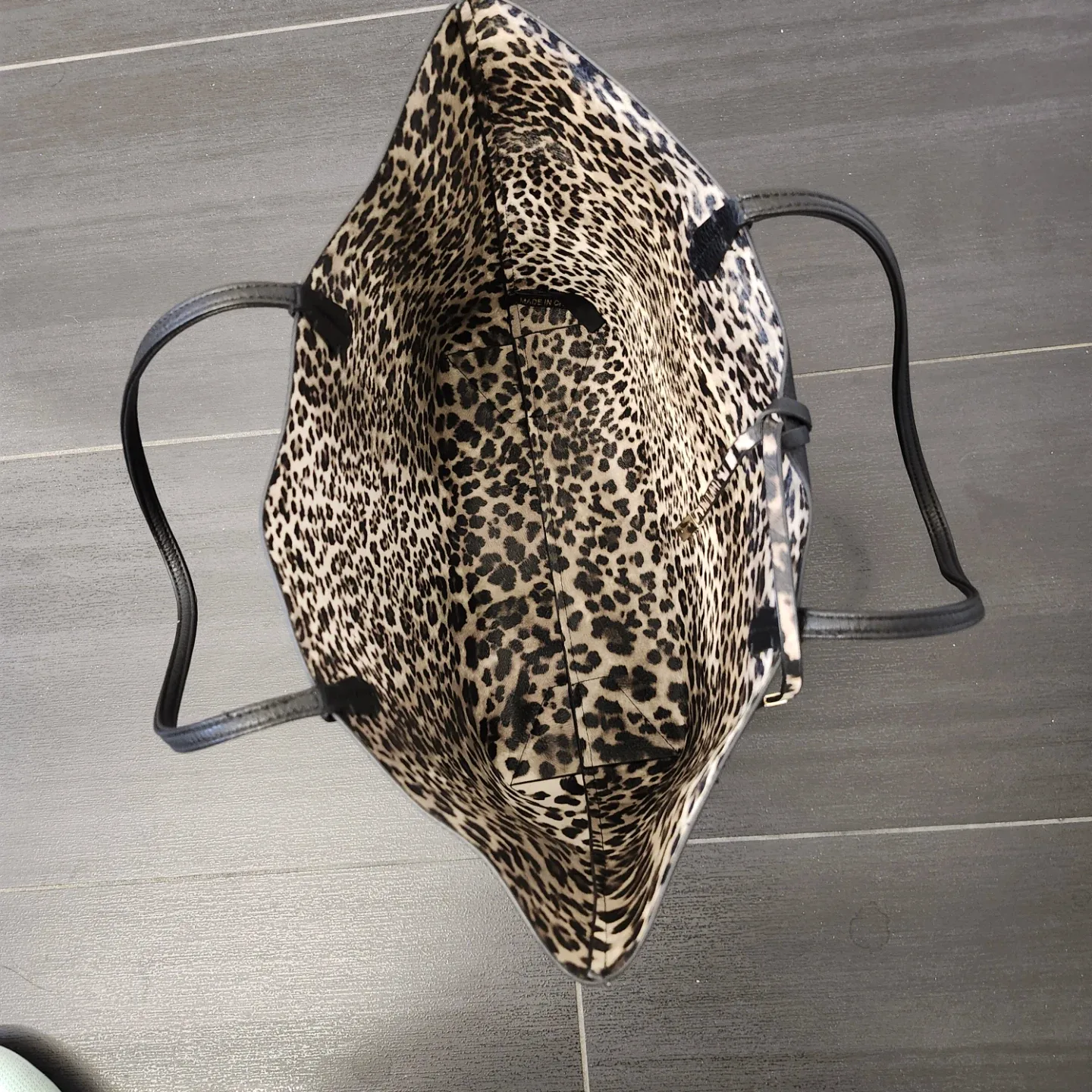 BlackTote Bag image indicator(2)