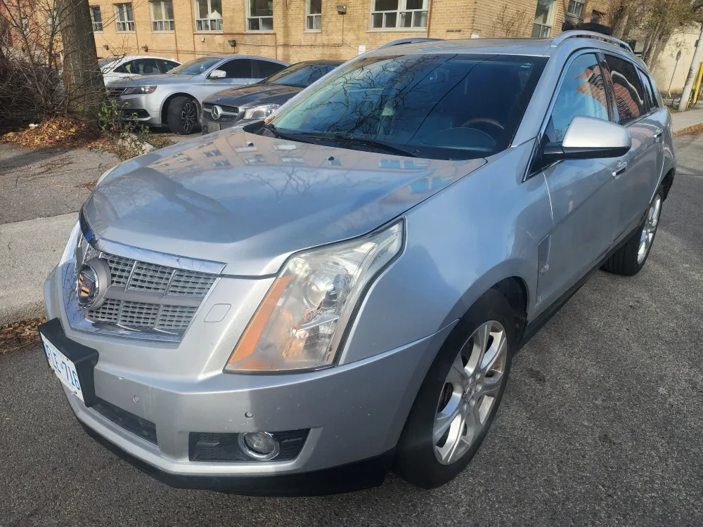 Cadillac SRX4 Silver SUV