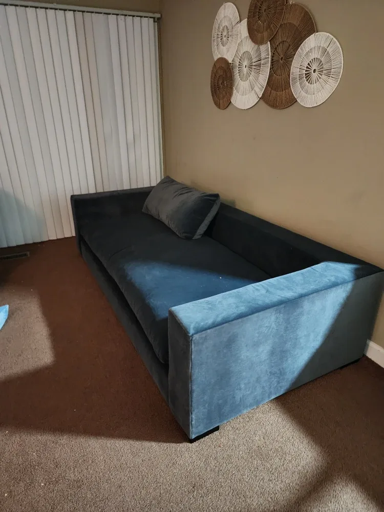 Blue Sofa image indicator(3)