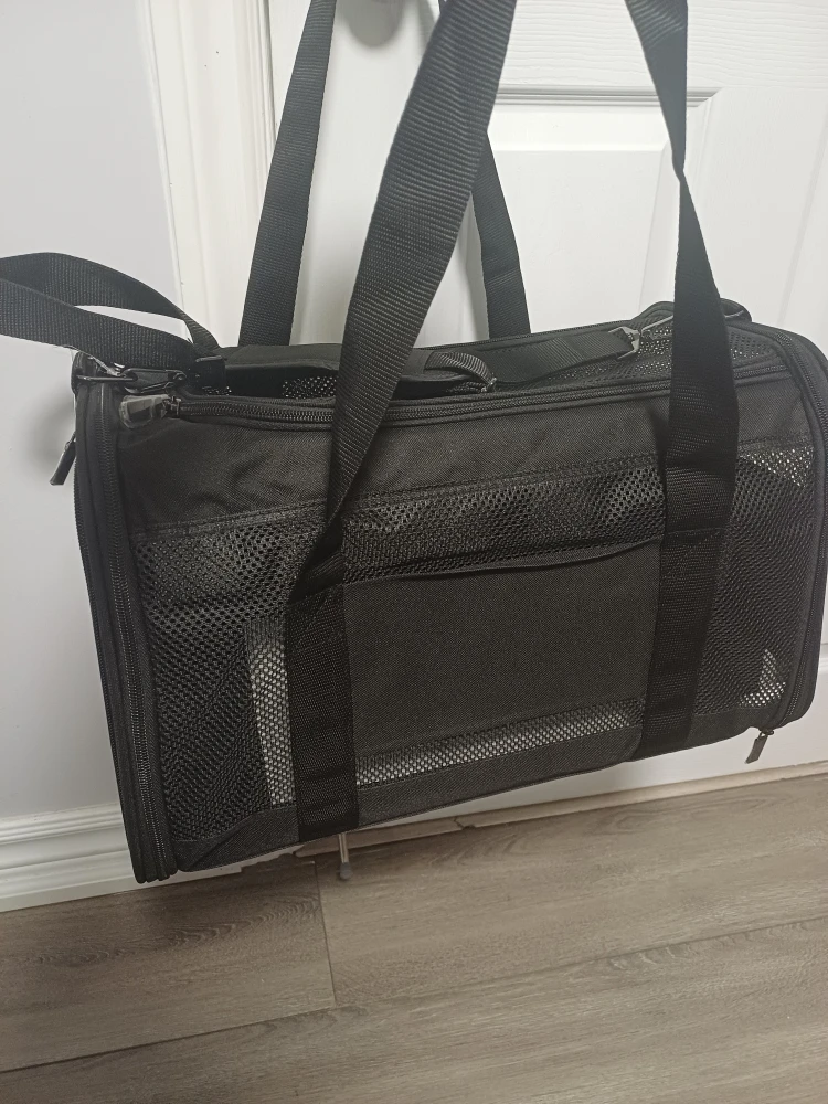 Petsfit Pet Carrier Brand New- Black