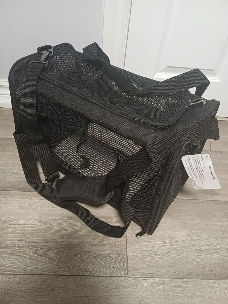 Petsfit Pet Carrier Brand New- Black image indicator(4)
