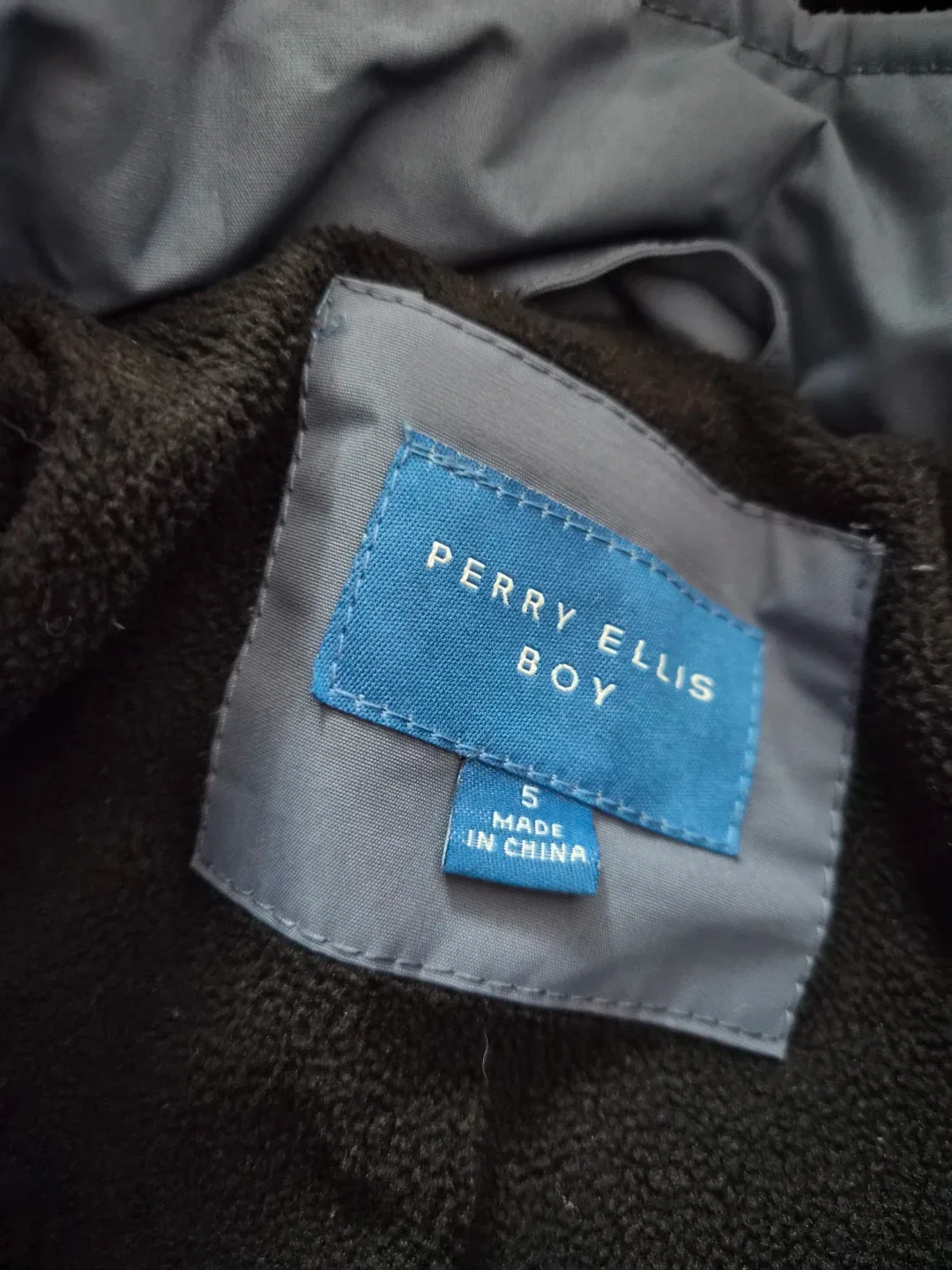 Perry Ellis Boy Jacket Size 5 image indicator(2)