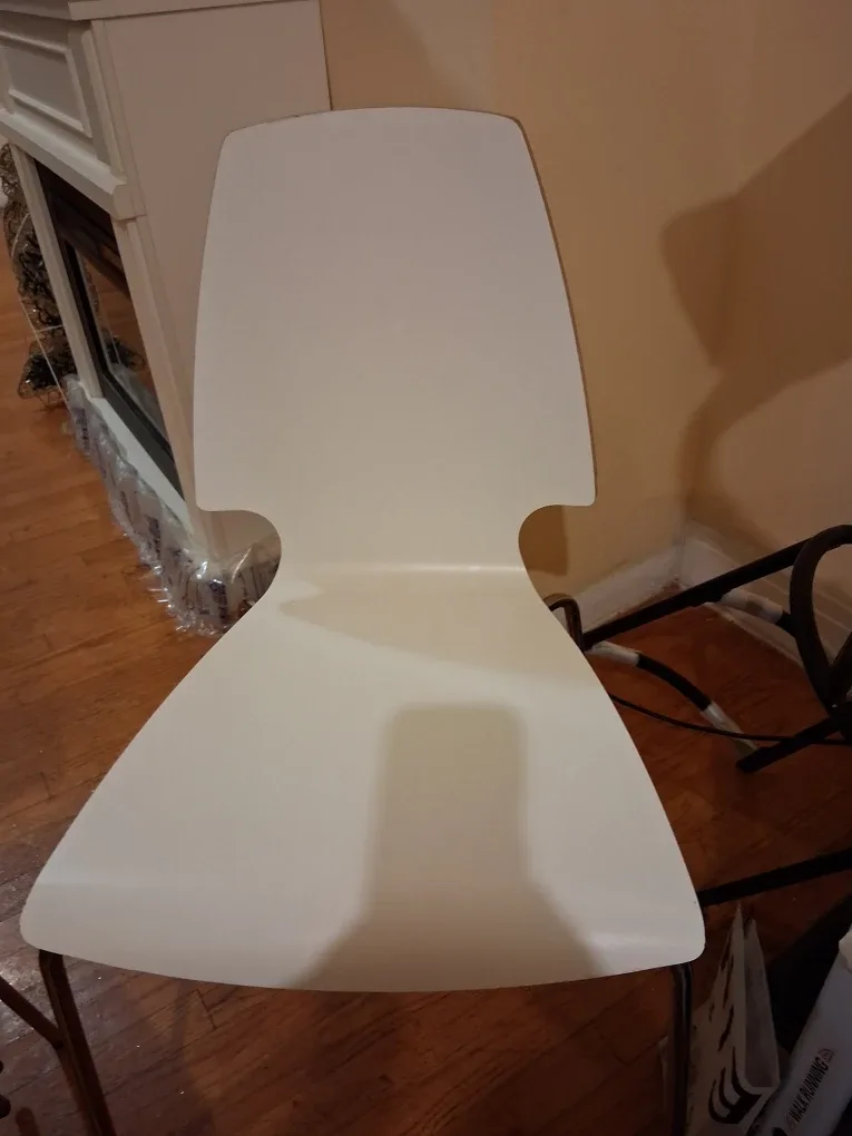 Set of 4 White Stacking Chairs image indicator(9)