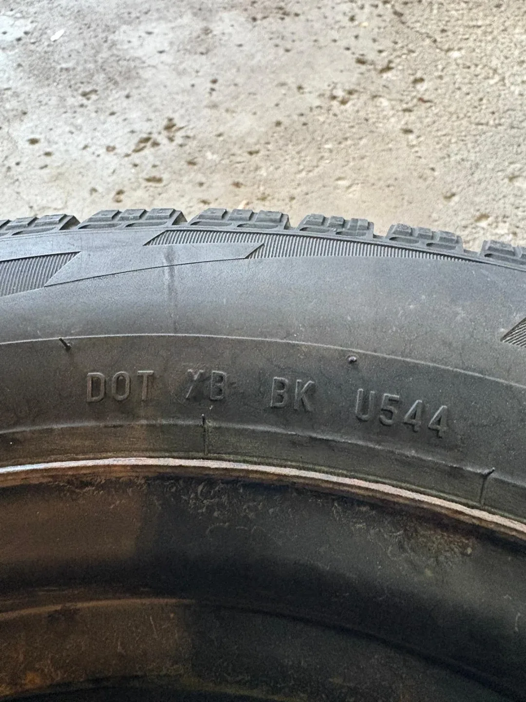 Pirelli Winter Tires on steel rims - Set of 4  205/55/16 image indicator(3)