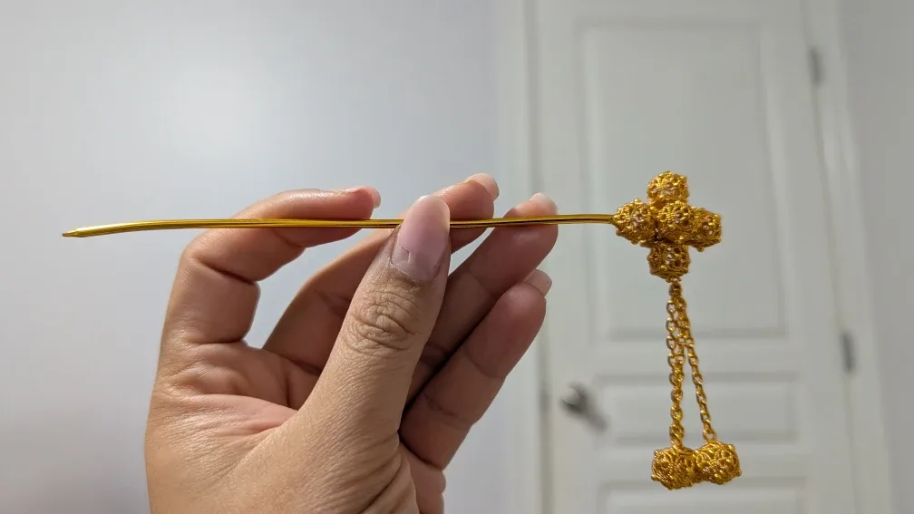 Gold Decorative Hair Pin image indicator(3)