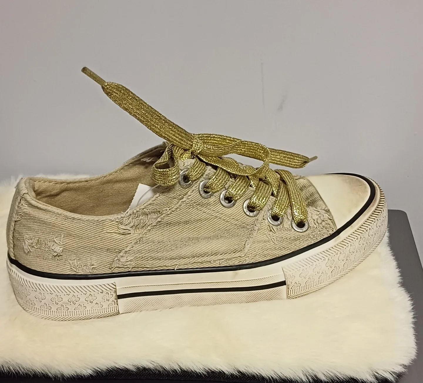 Blowfish Malibu Canvas Sneakers - Size 7 thumbnail
