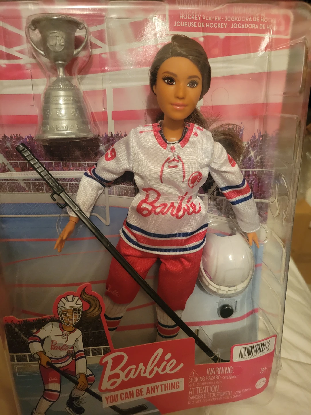 Barbie Hockey Player Doll - New in Box! - photo 2