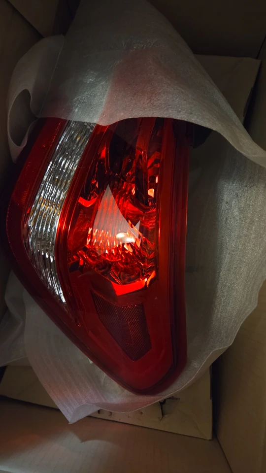 Mitsubishi 8330B070 Tail Lamp Assembly - photo 3