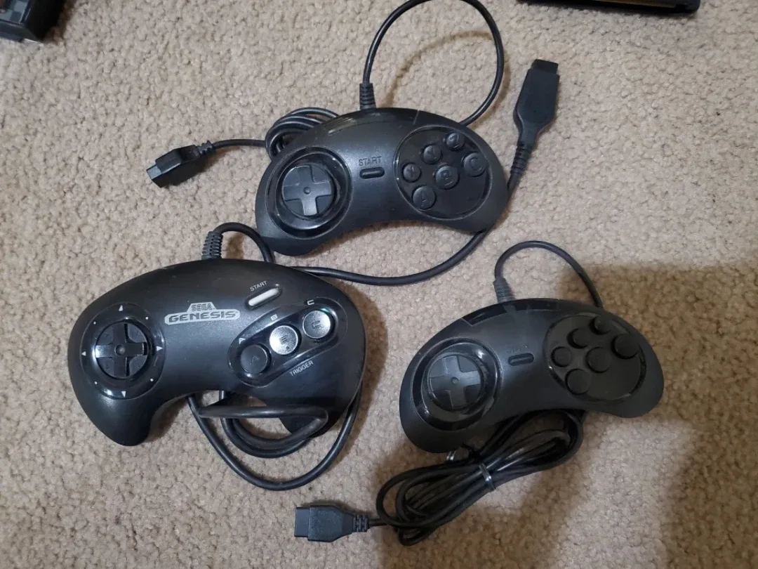 Sega Genesis System Console with Games image indicator(10)