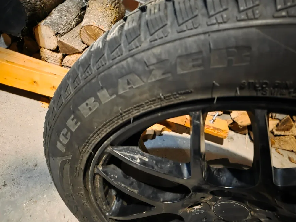 Sailun ICE BLAZER WST1 Tire - 255/50R19 image indicator(4)