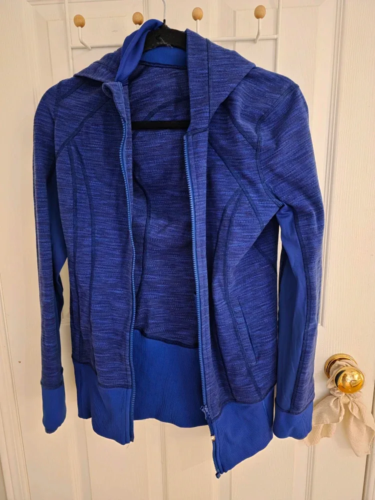 Lululemon Scuba Hoodie - Blue