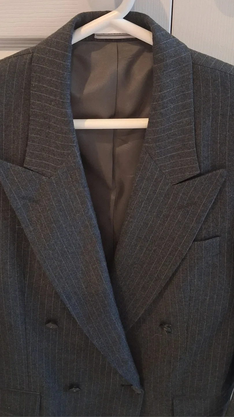 Grey Pinstripe Pure Virgin Wool Blazer image indicator(3)