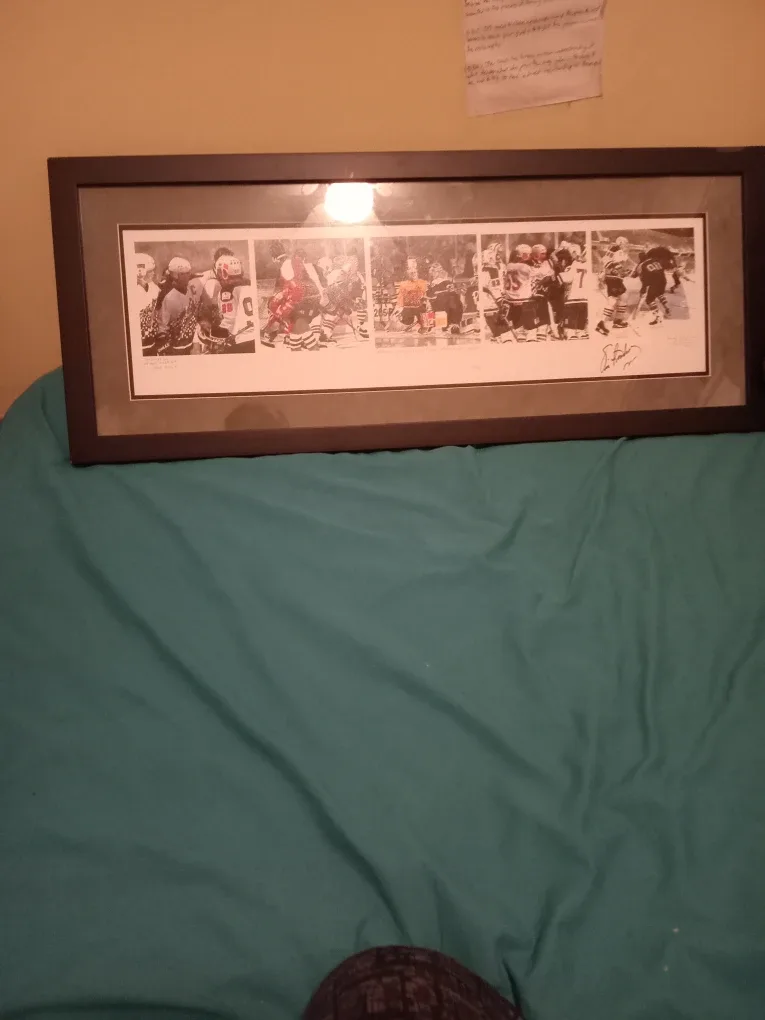 NHLPA AUTOGRAPHED PAINTING OF NHL PLAYER LTD ED 16/100 WITH COA