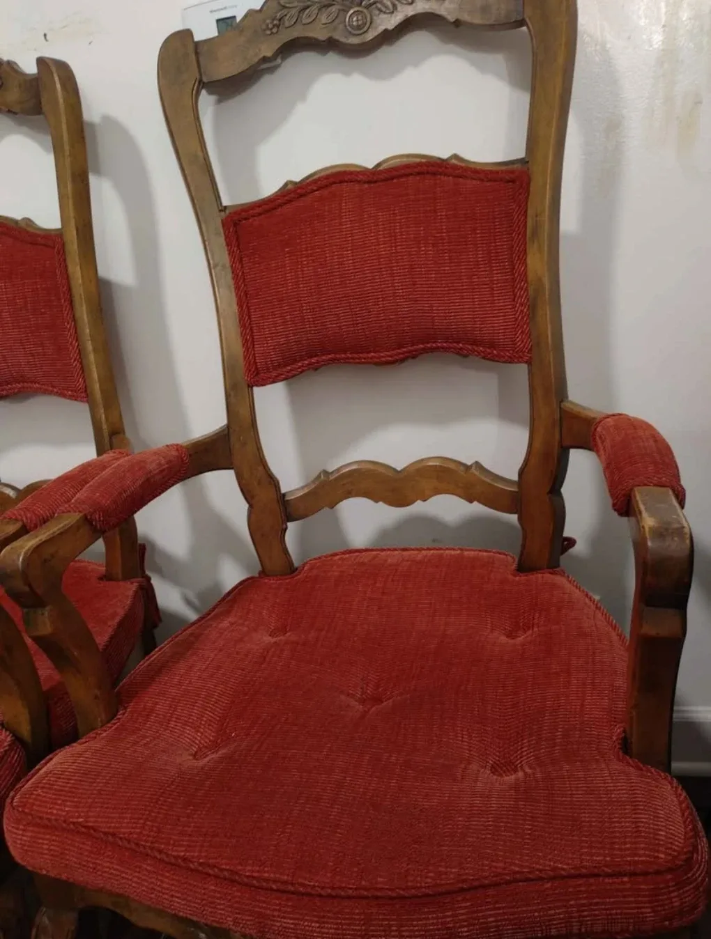 Red Upholstered Armchair 🥕 image indicator(2)