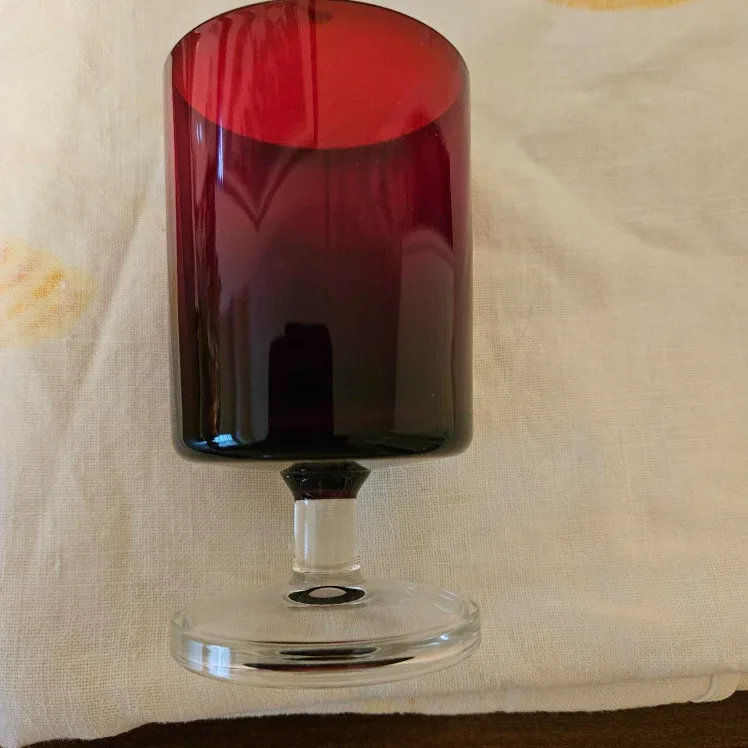 Elegant ruby red glass goblet image indicator(3)