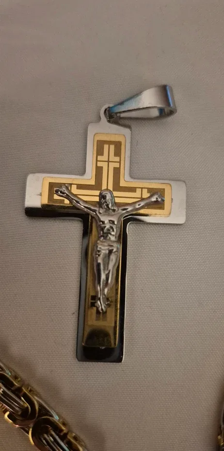 24 inch  chain and  cross image indicator(6)