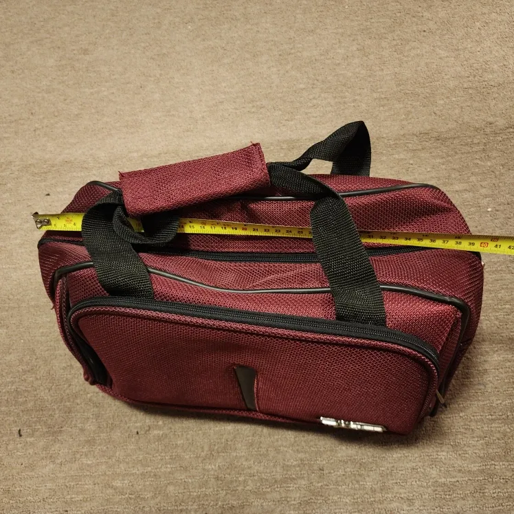 Tracker Carry-on Luggage - Burgundy image indicator(4)