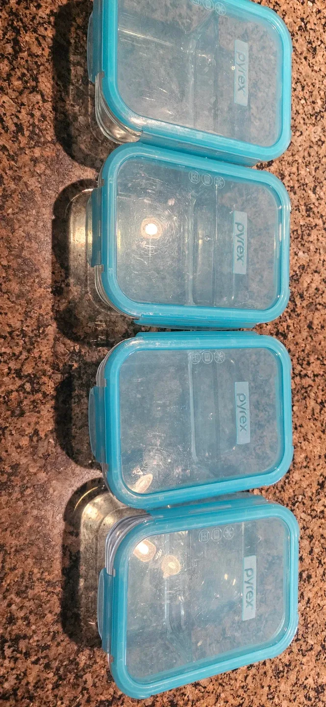 Pyrex Glass 32 oz Meal Box Containers (4) image indicator(2)