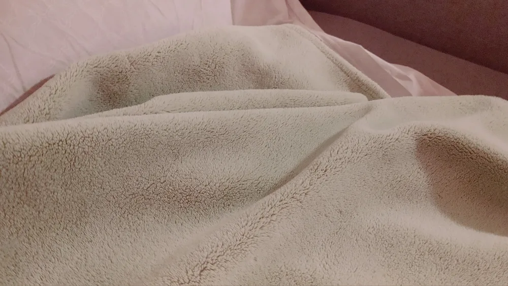 Cozy Throw Blanket - Light Green image indicator(4)