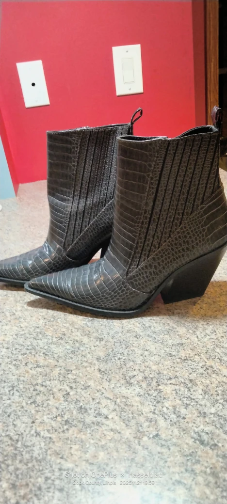Women - Zara Boots.Size 41 - photo 3