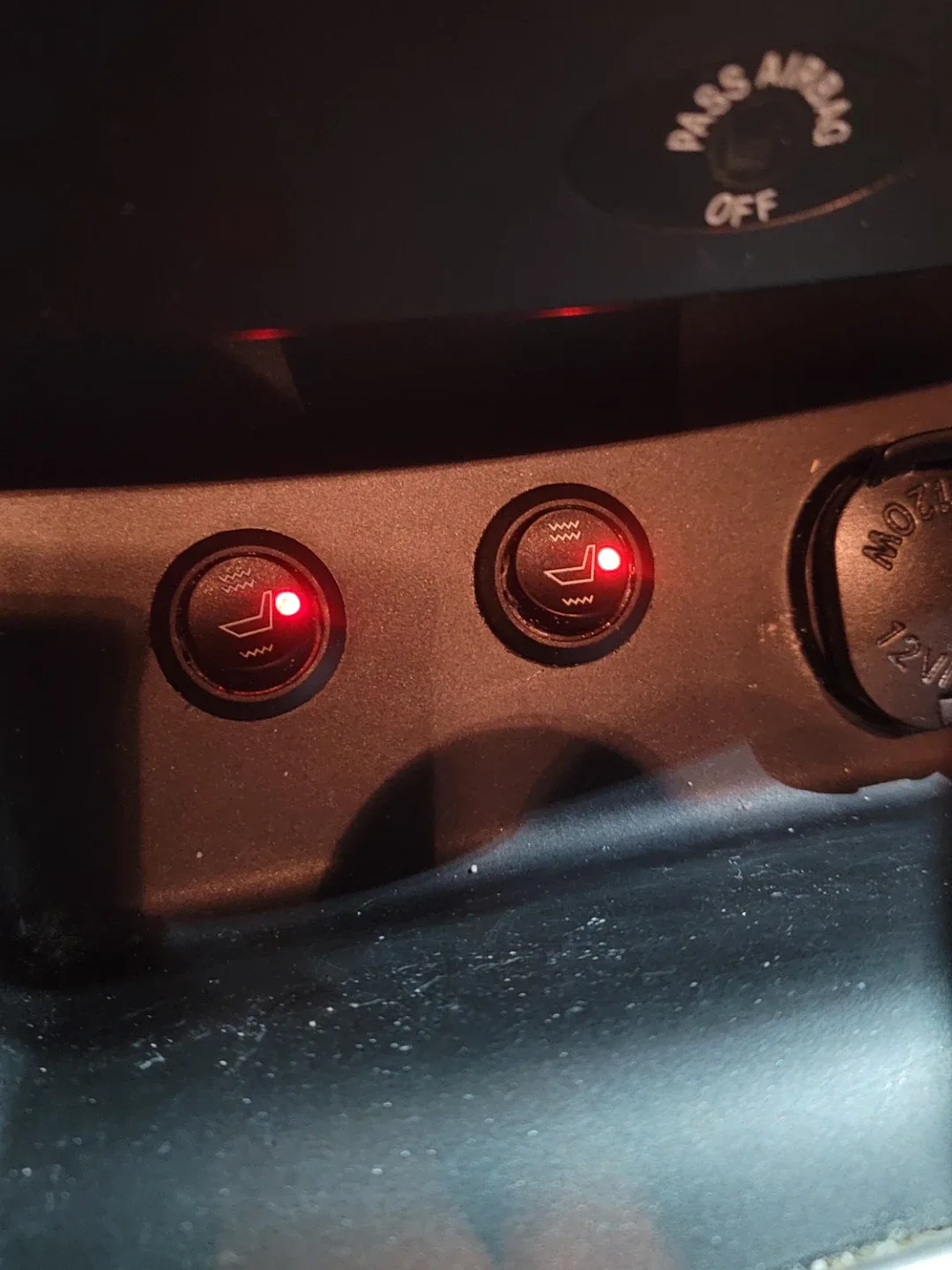 Mazda 6 Sedan - Maroon image indicator(10)