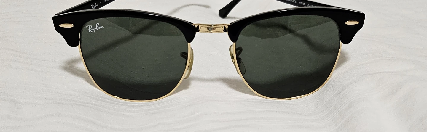 Ray-Ban Clubmaster RB3016 Sunglasses - Black & Gold