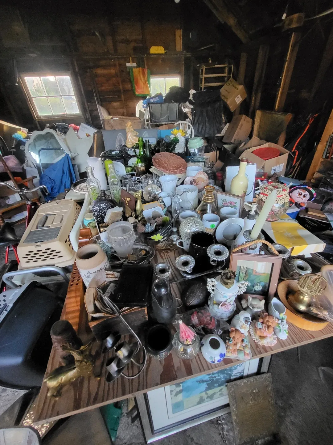 A GARAGE FULL OF FREE ITEMS image indicator(3)