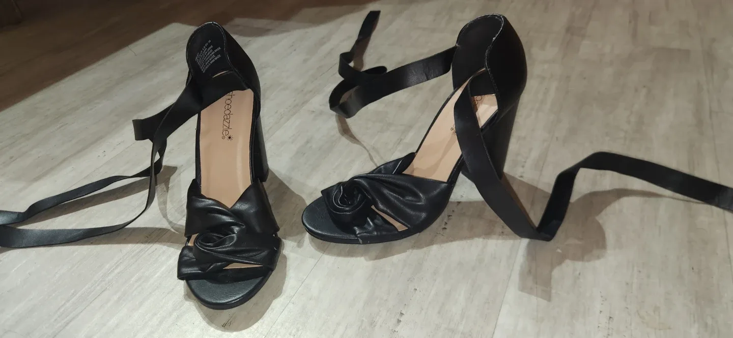 Shoedazzle Black Heels - US 7.5