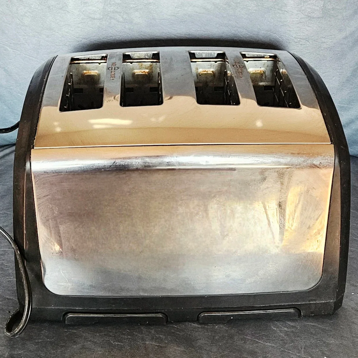 Black+Decker 4-Slice Toaster 🥕✨️ image indicator(3)