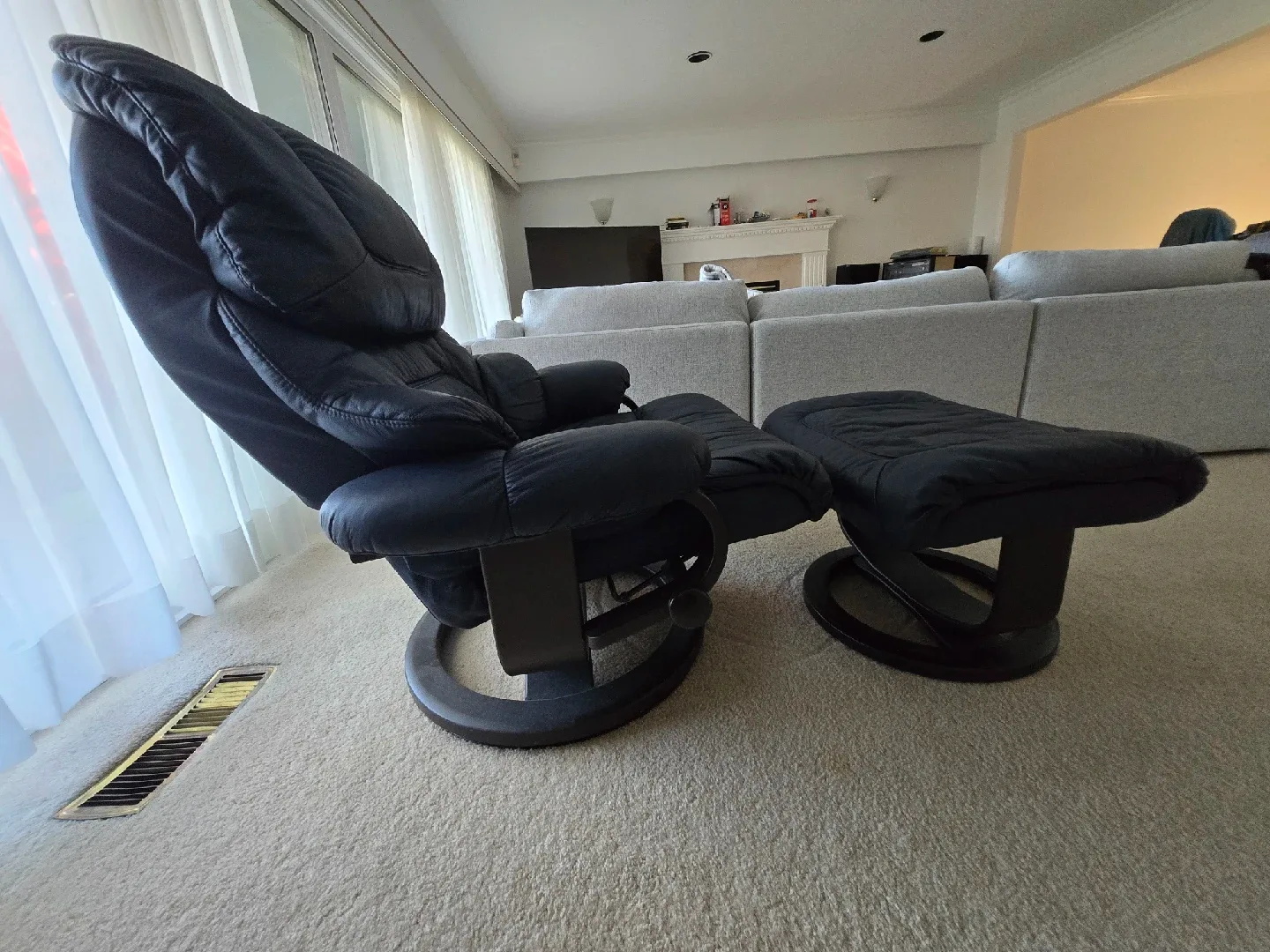 Black Leather Recliner Chair with Ottoman image indicator(3)