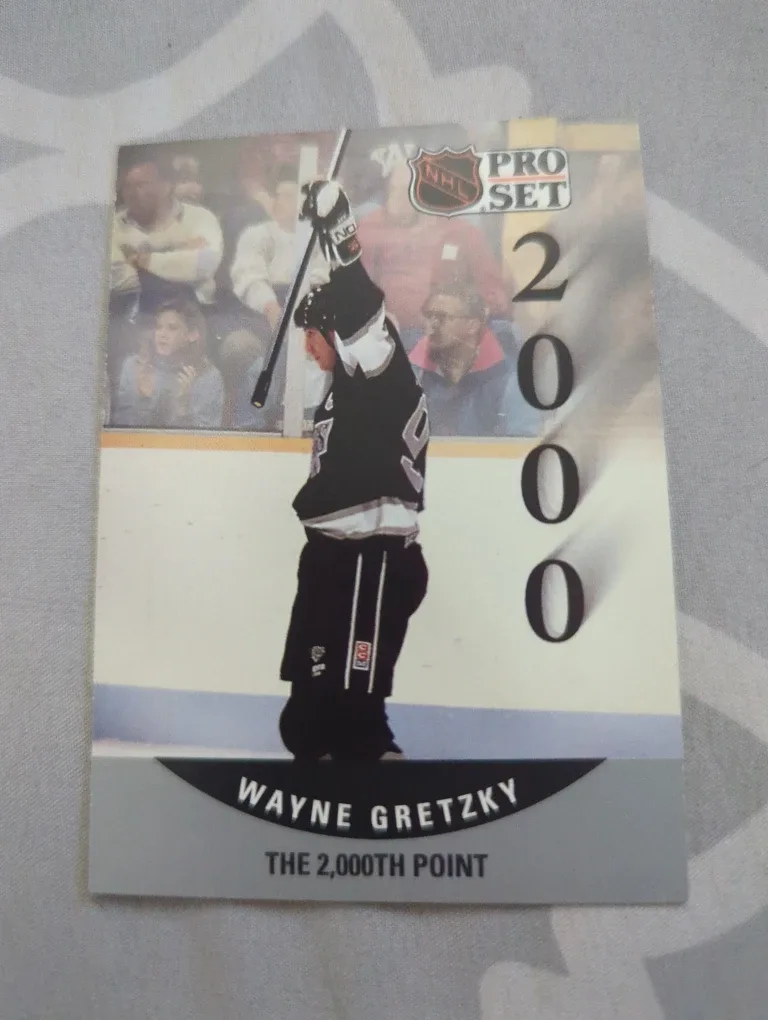Wayne Gretzky NHL Pro Set 2000 Card