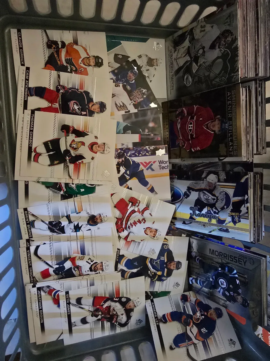 Mixed Sports Trading Cards Lot image indicator(3)