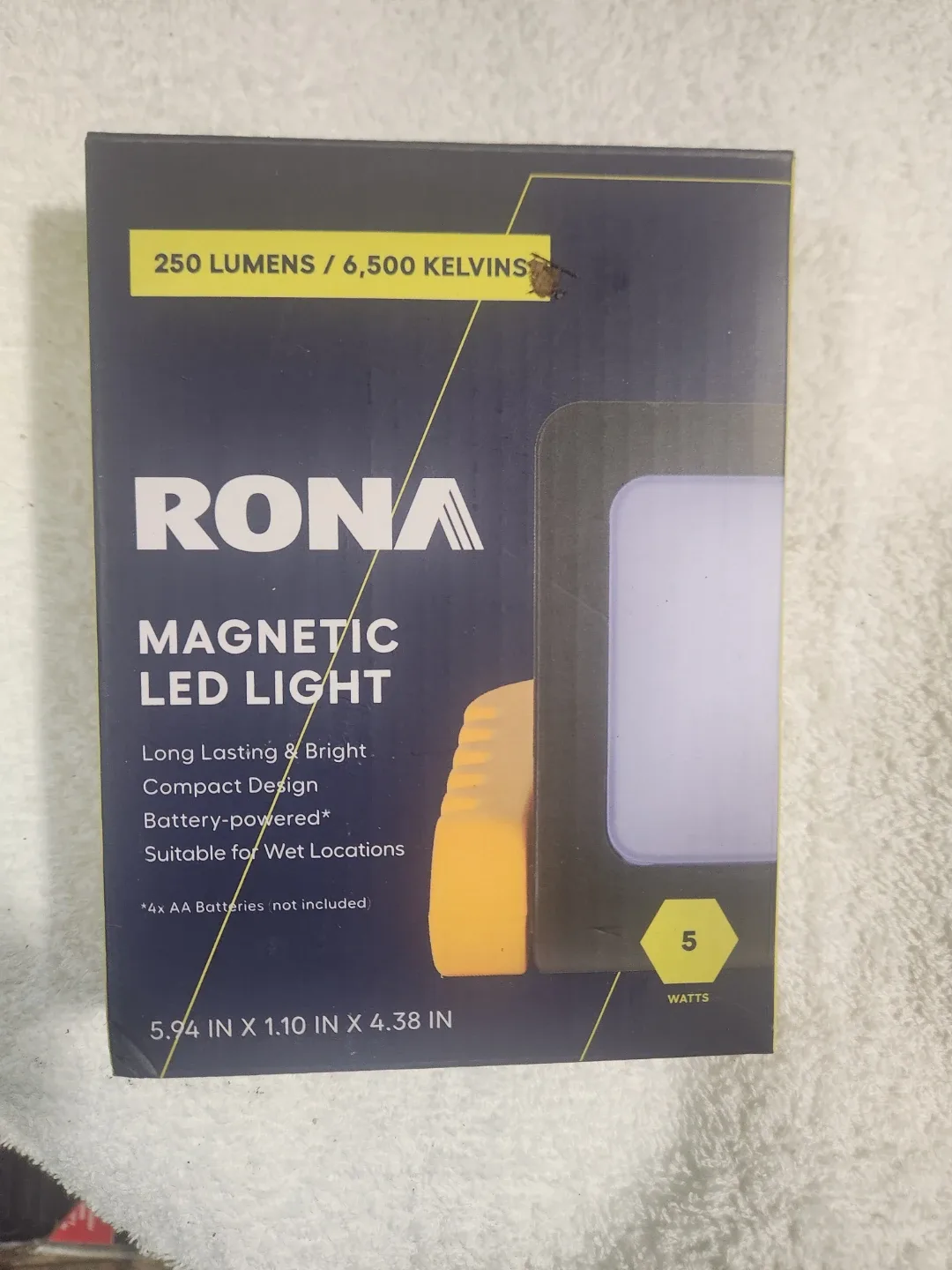 RONA Magnetic LED Light - New in Box!