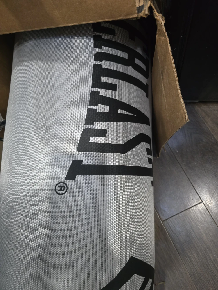 Everlast Punching Bag - New in Box /with free glove jump rope - photo 3
