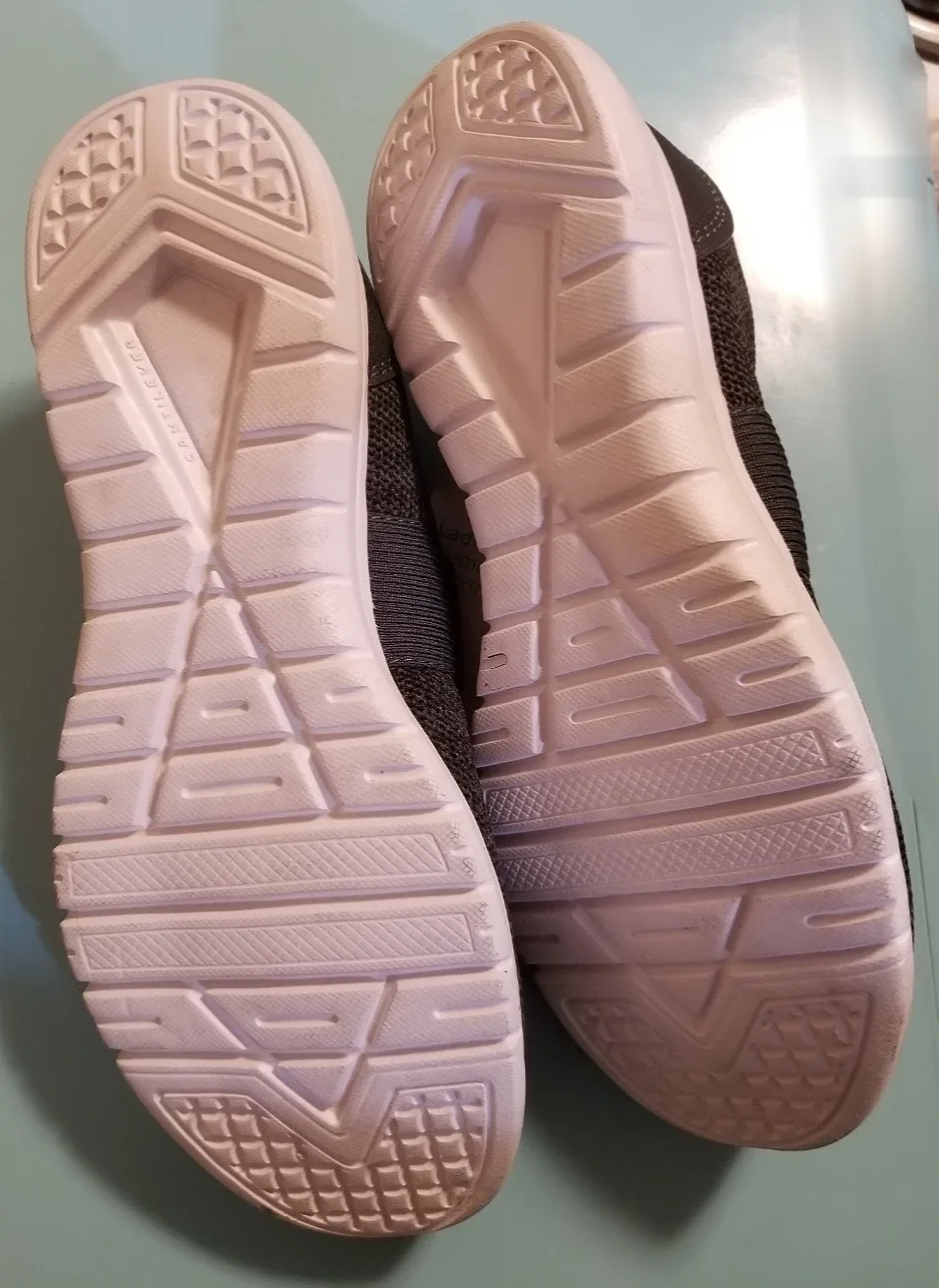 NWT Women's Mary Jane Memory foam shoes image indicator(2)