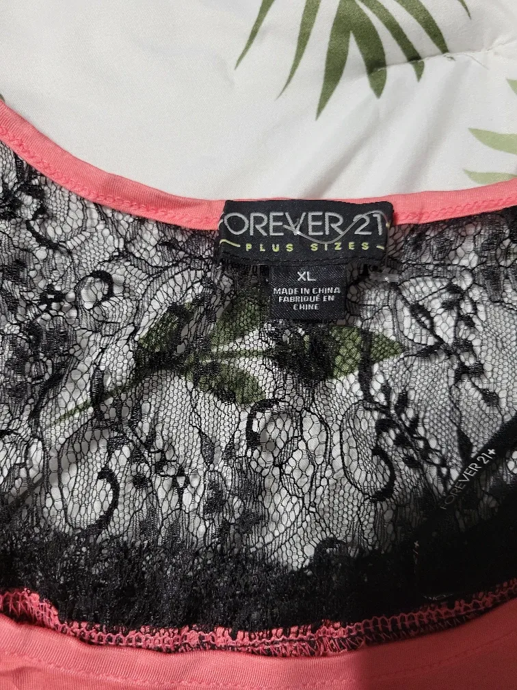 Forever 21 Plus Size Peach & Black Lace Top - XL image indicator(2)