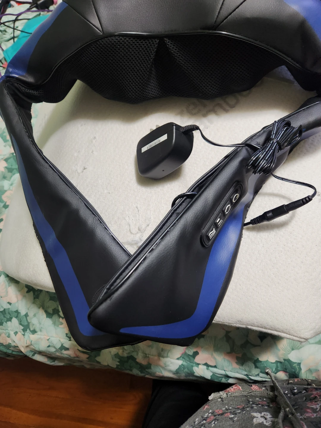 KEEPTOP Neck and Shoulder Massager