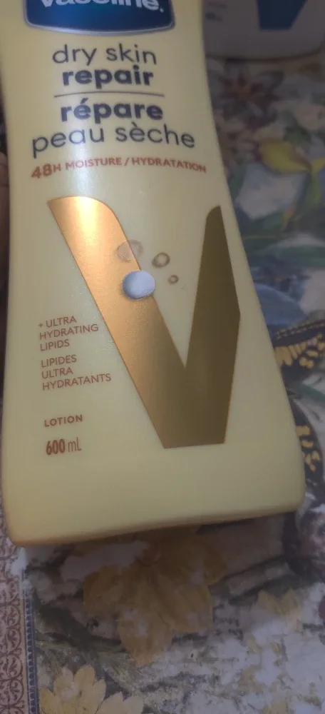 Vaseline Advanced Repair & Dry Skin Repair Lotionsx3 image indicator(2)