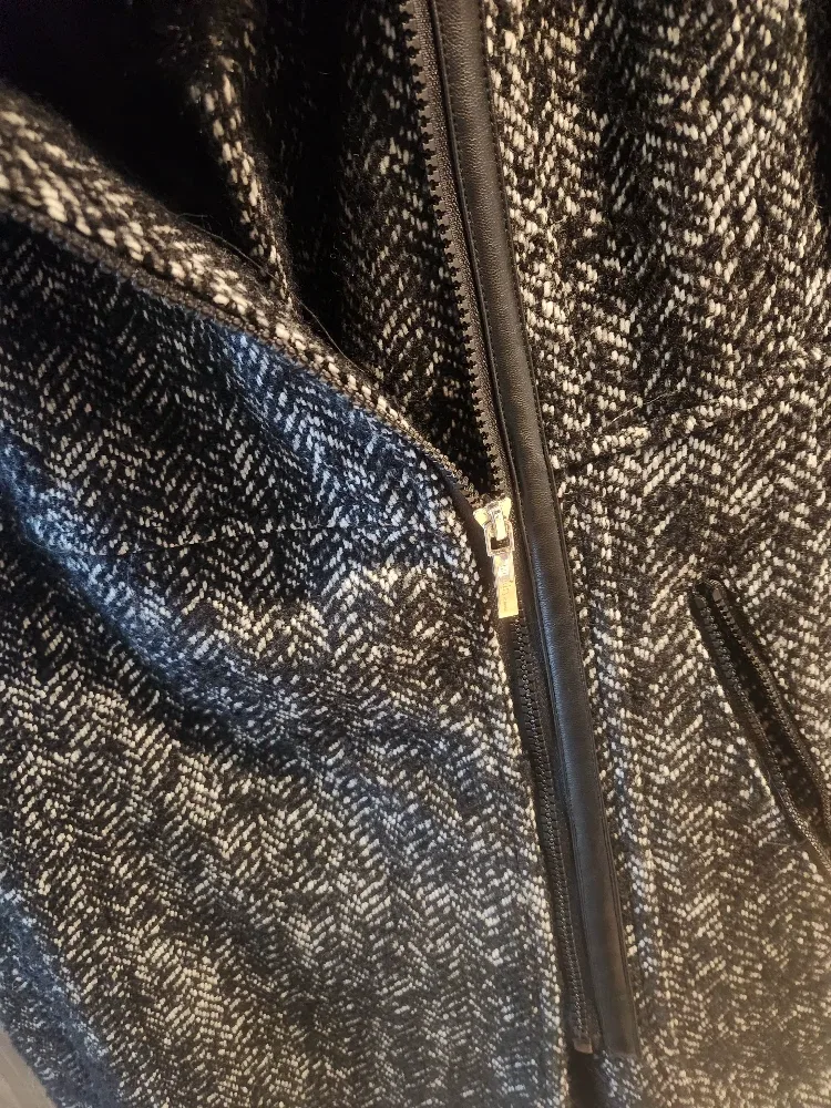 Laundry by Design Herringbone Coat - Size S image indicator(3)