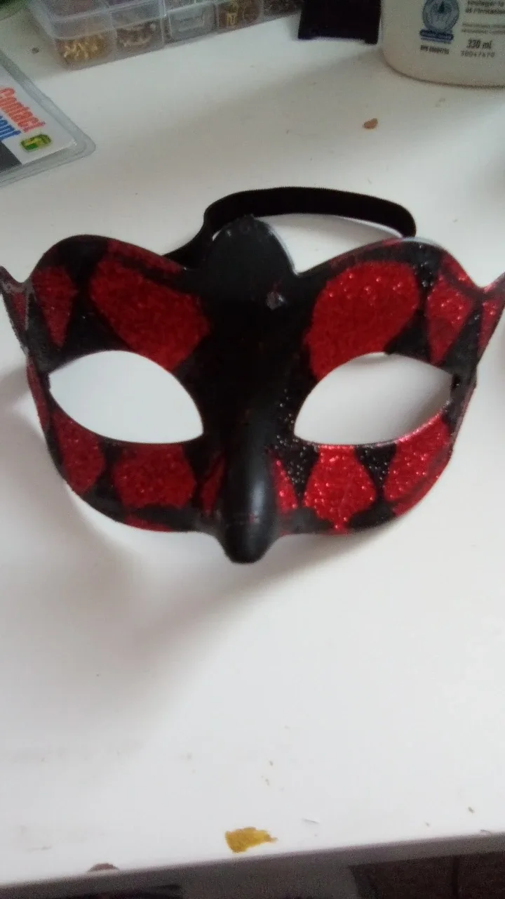 Red & Black Harlequin Mask