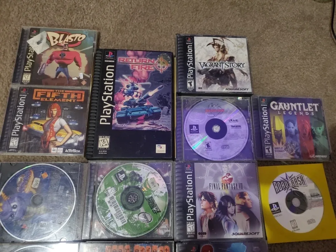PlayStation 1 System plus Games Lot - Various Titles image indicator(3)
