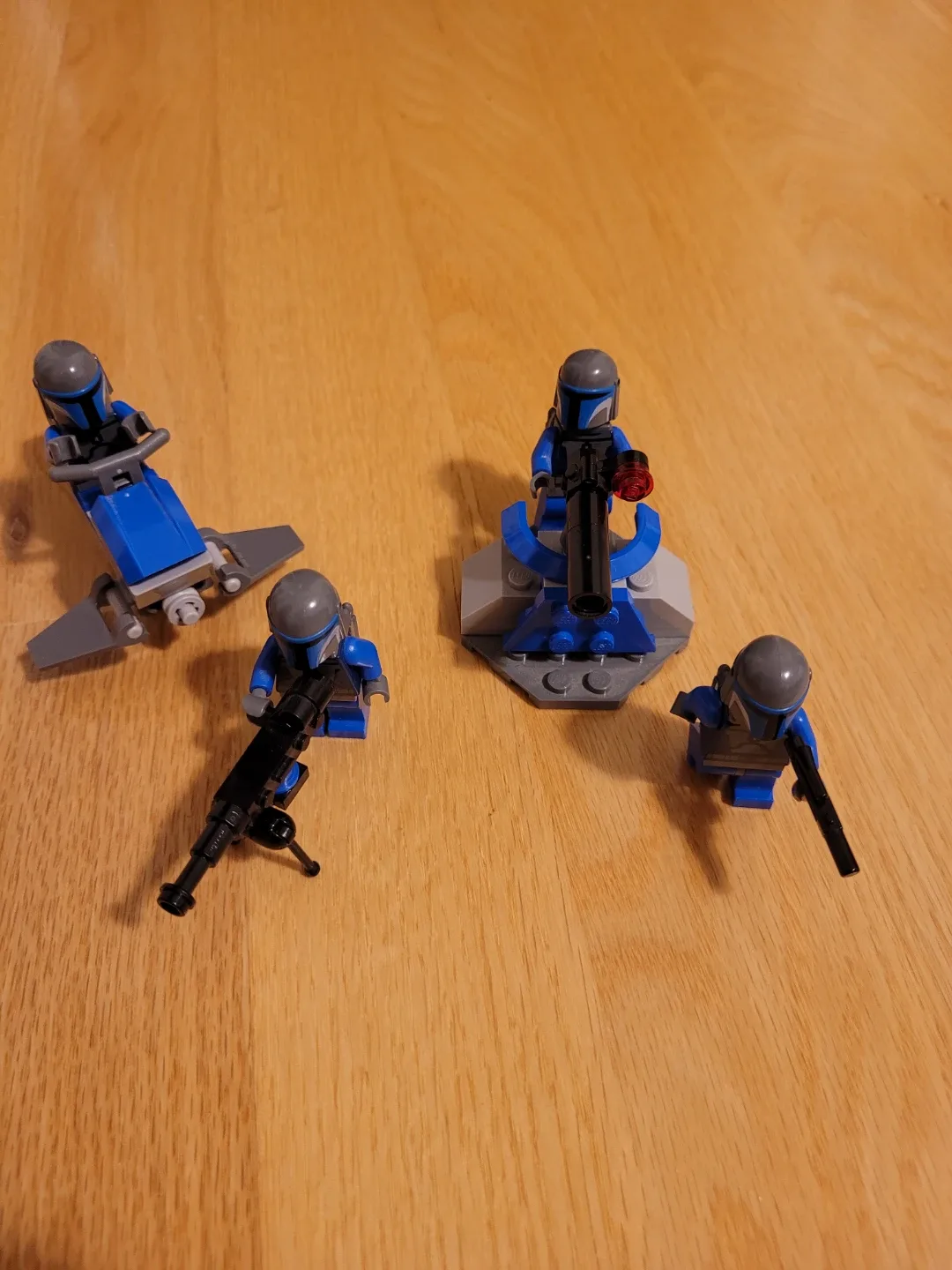 LEGO Star Wars Mandalorian Battle Pack (7914) image indicator(2)