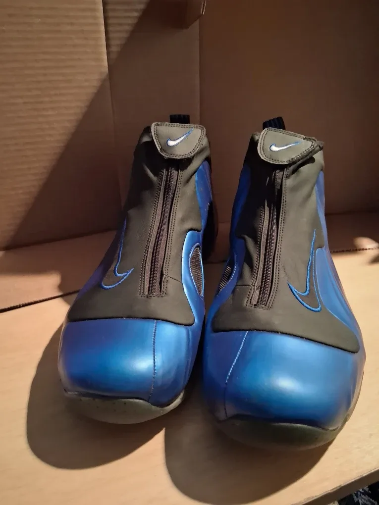 Nike Flightposite 1 Shoes, Blue/Black, Size 10 image indicator(2)